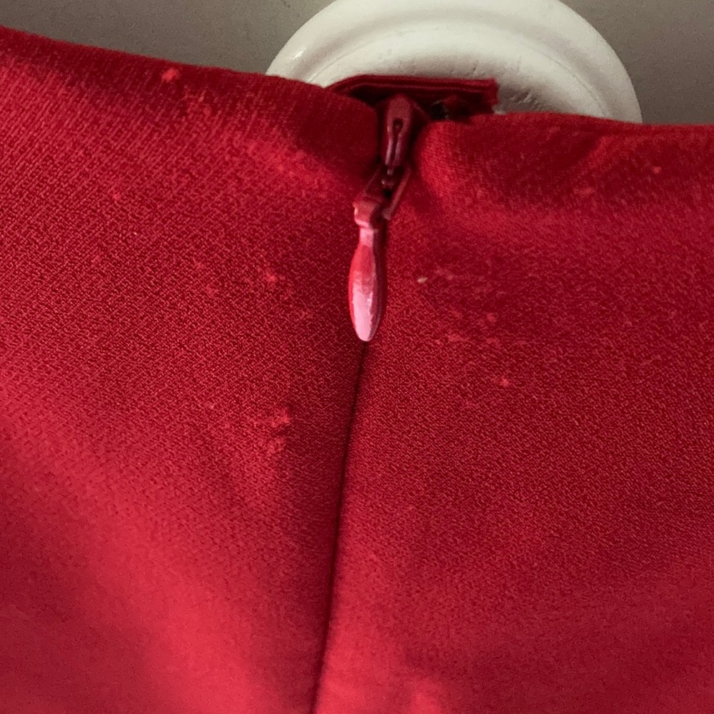 SOLD Ann Taylor Red cocktail dress - Picture 4 of 4